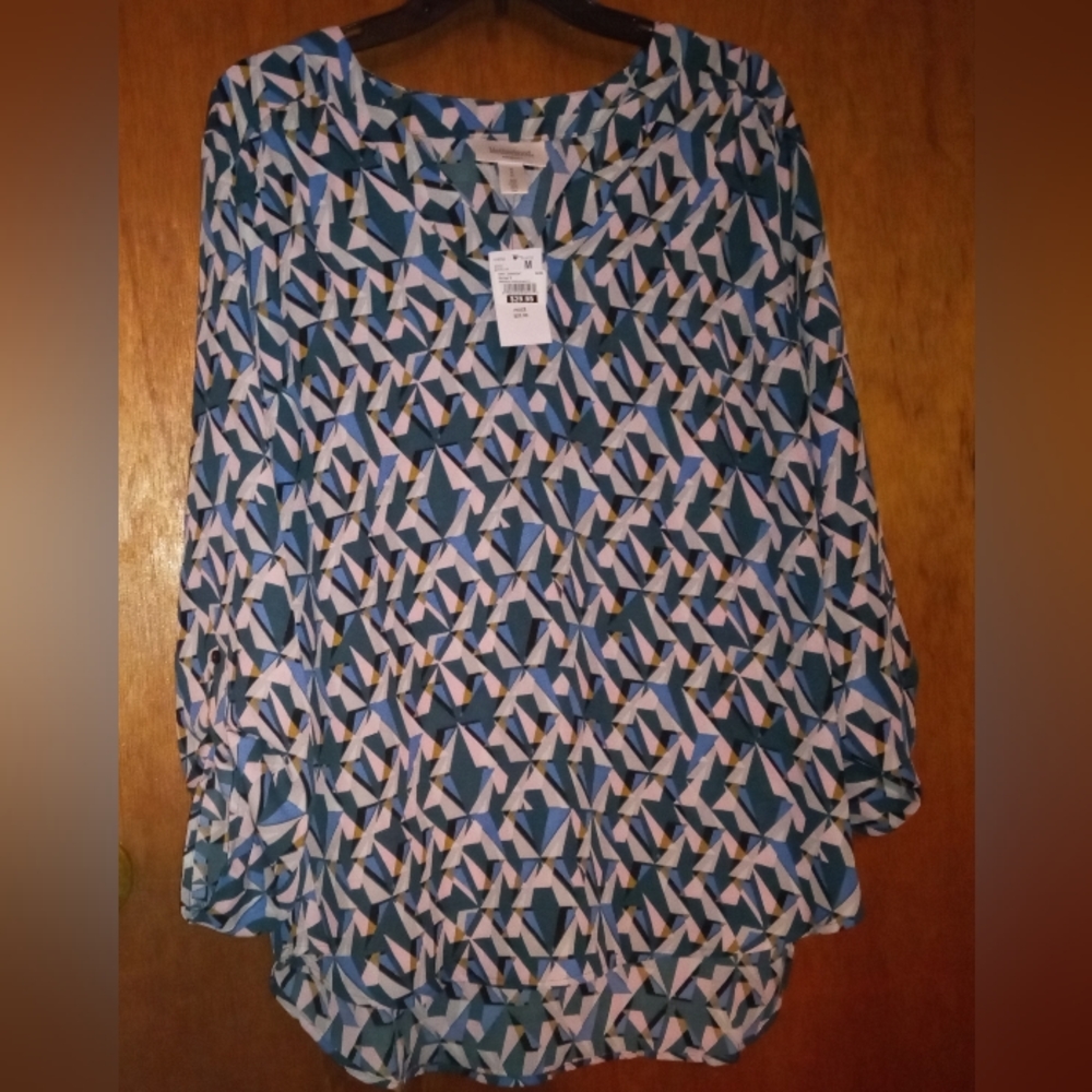 NWT Motherhood Maternity Blouse With Geometric Print Size Medium
